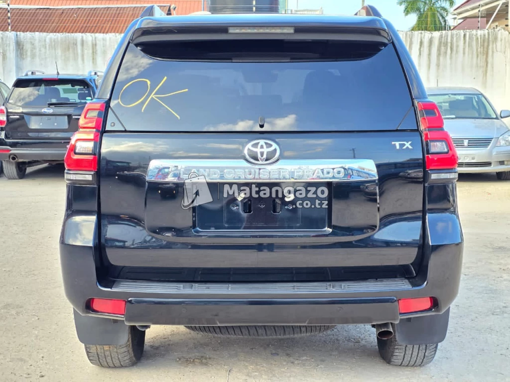 Toyota Land cruiser prado 2019 Black