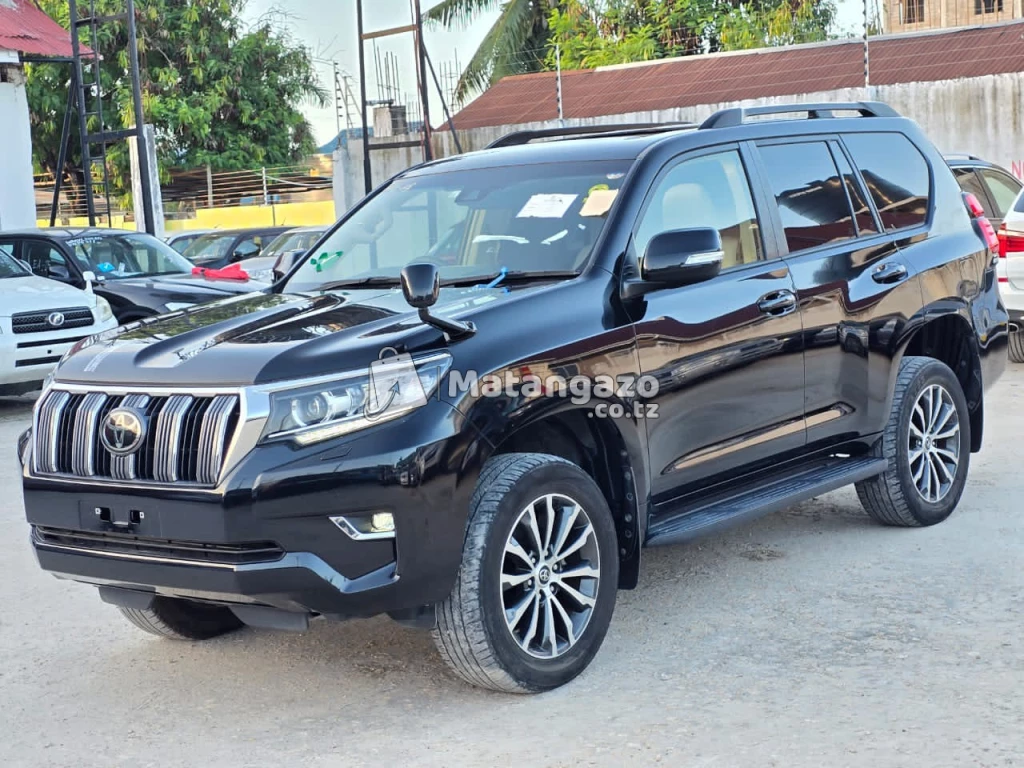 Toyota Land cruiser prado 2019 Black