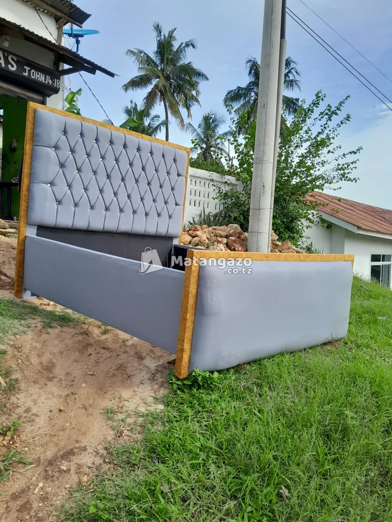 Bed sofa bei kuanzia 180000 nakuendelea