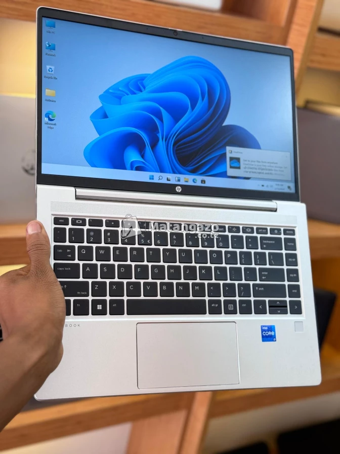 New Laptop HP EliteBook  8GB RAM 256GB SSD