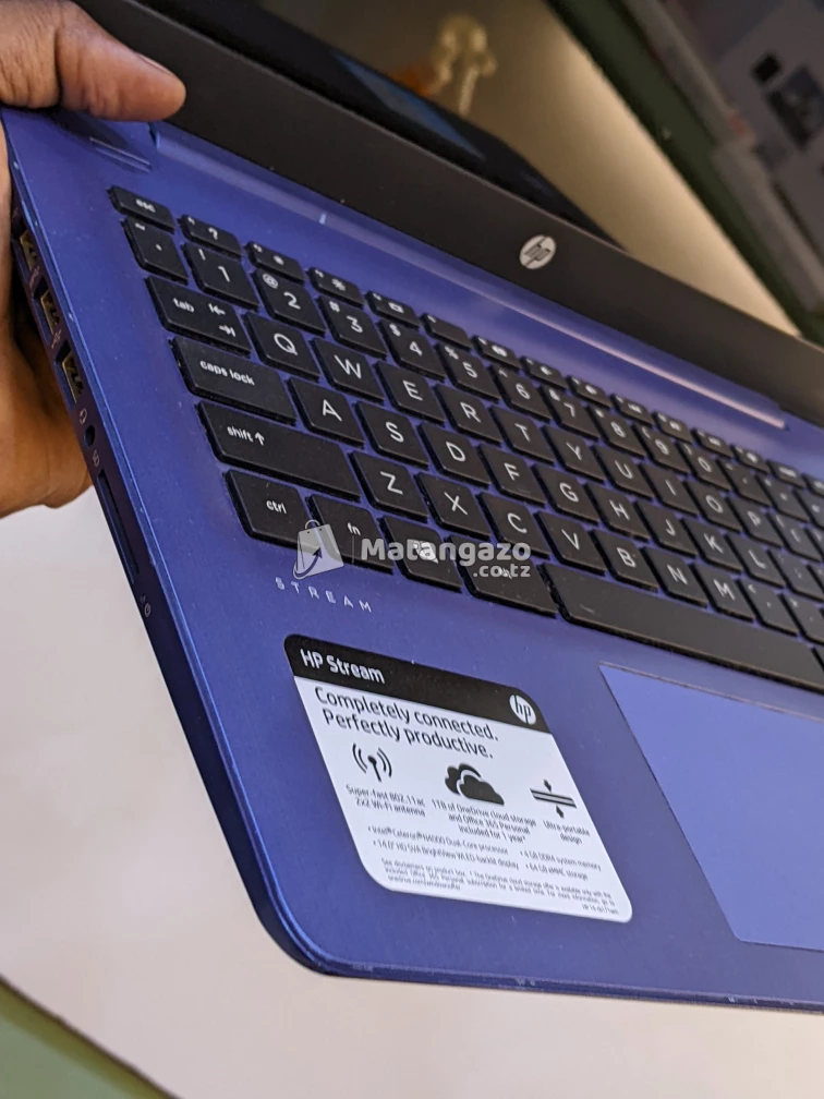 Refurbished Laptop HP ChromeBook  4 GB RAM 390 GB HDD + SSD