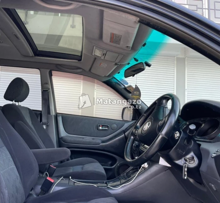 Toyota Kluger 2003 Black
