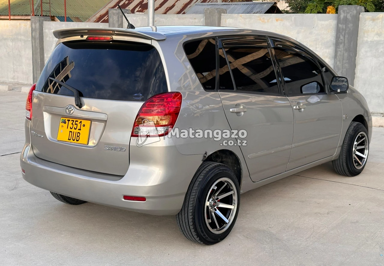 Toyota Corolla spacio 2005 Others
