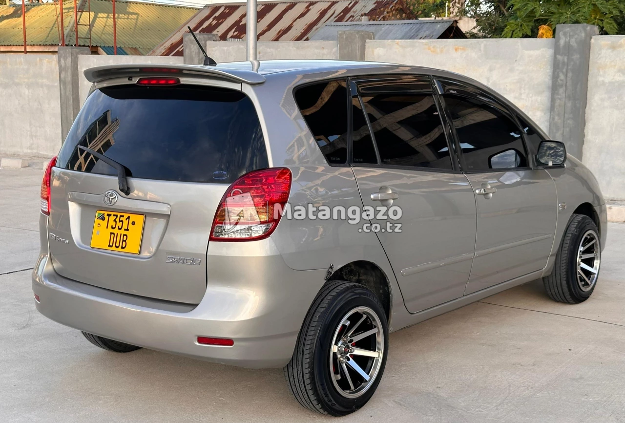 Toyota Corolla spacio 2005 Others