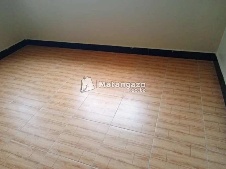 APARTMENTS YENYE VYUMBA VITATU INAPANGISHWA LAKI 5 KWA MWEZI IPO MBWENI OSHENICK
