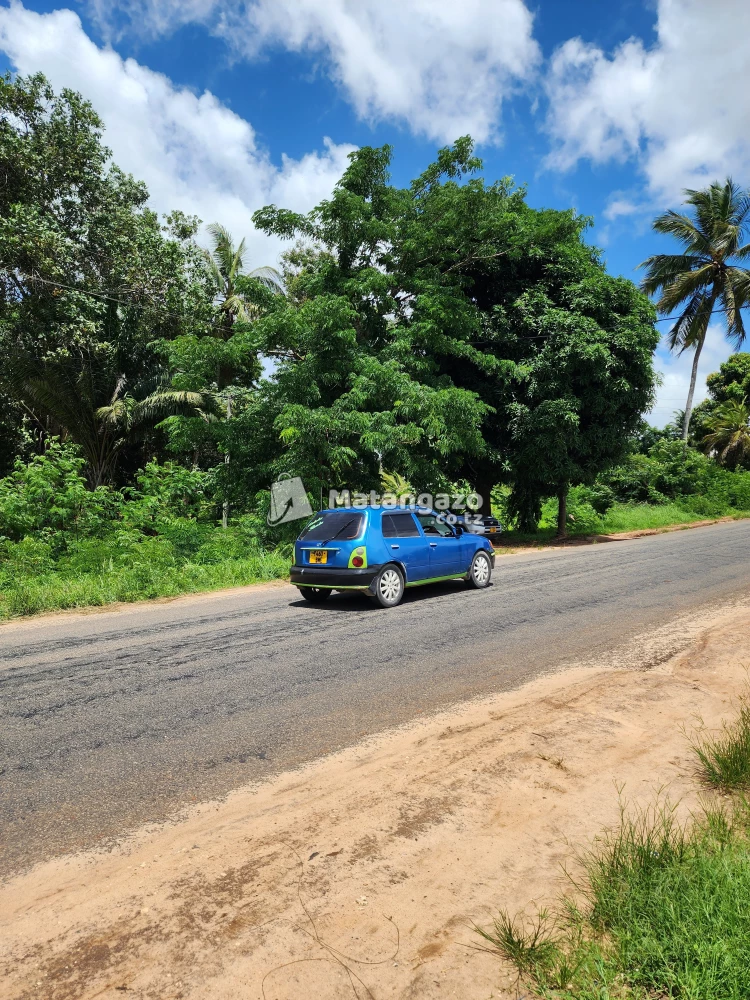 22,850m² of land with 12 uptodate title deeds