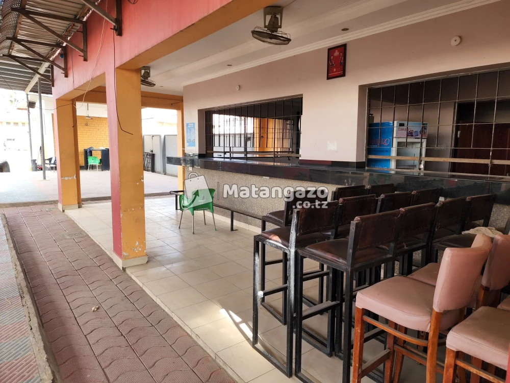 Restaurant/pub