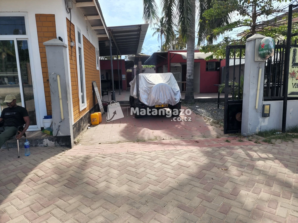 Restaurant/pub