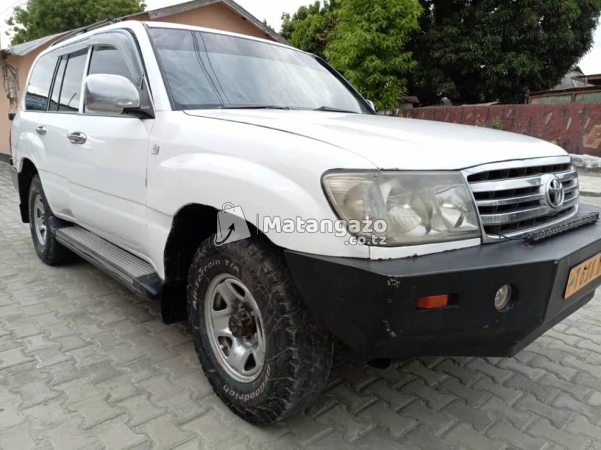 Toyota cruiser 2007 White