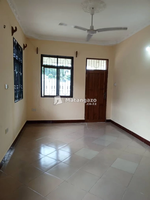 APARTMENTS YENYE VYUMBA VIWILI INAPANGISHWA LAKI 4 KWA MWEZI IPO UNUNIO BEACH