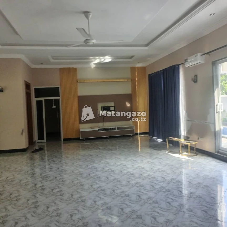 NYUMBA YENYE VYUMBA VINNE INAUZWA MILIONI 220 IPO KIGAMBONI KIBUGUM