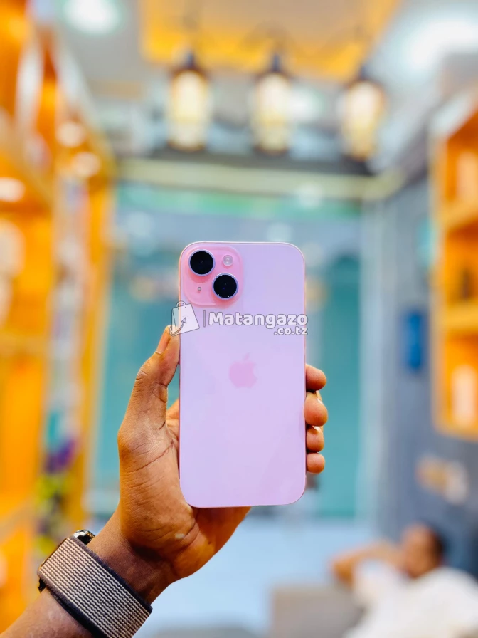 Apple Apple iPhone 15 128 GB  Pink