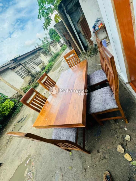 DINNING TABLE VITI SITA