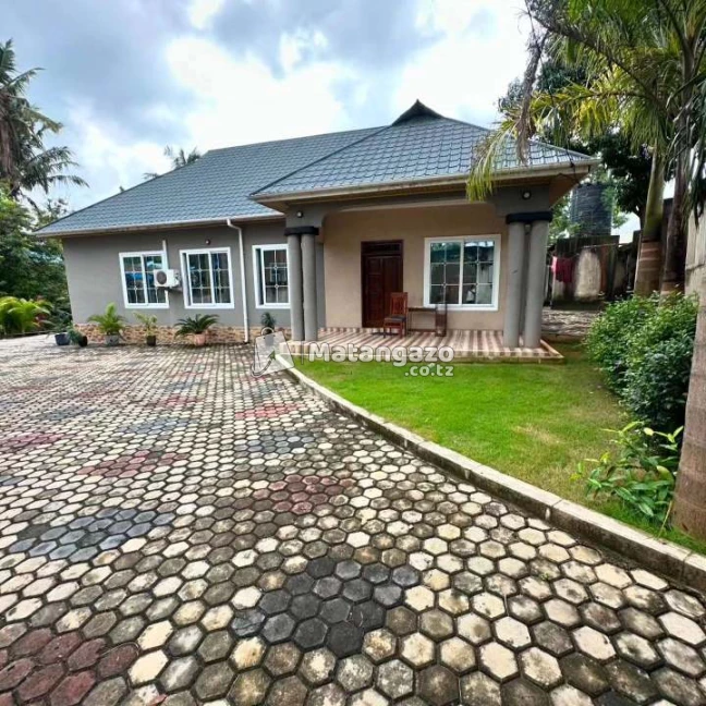NYUMBA INAPANGISHWA CHANGANYIKENI