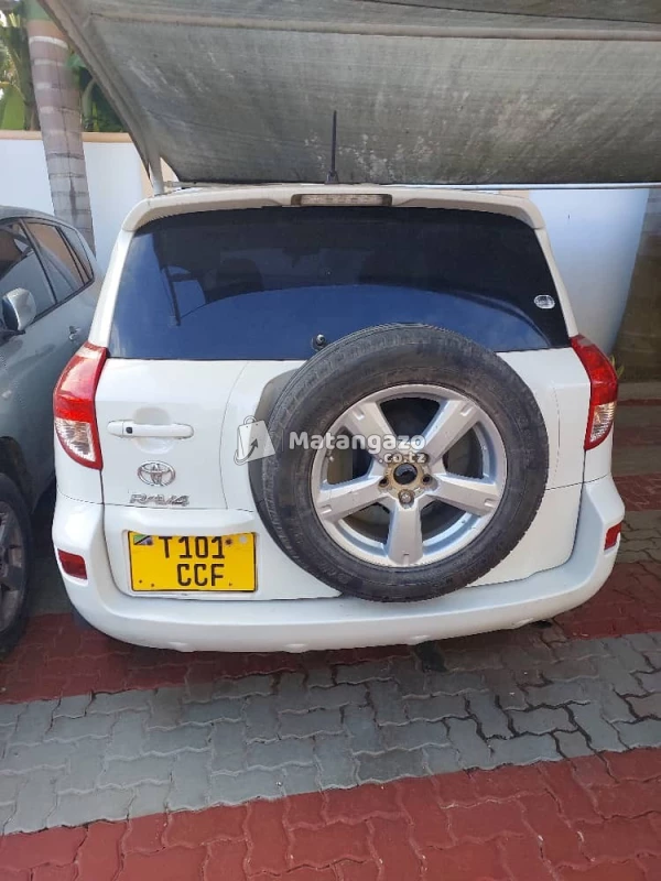 Toyota RAV4 2006 White