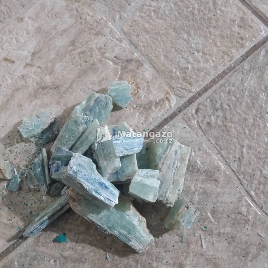 KYANITE CAPTION