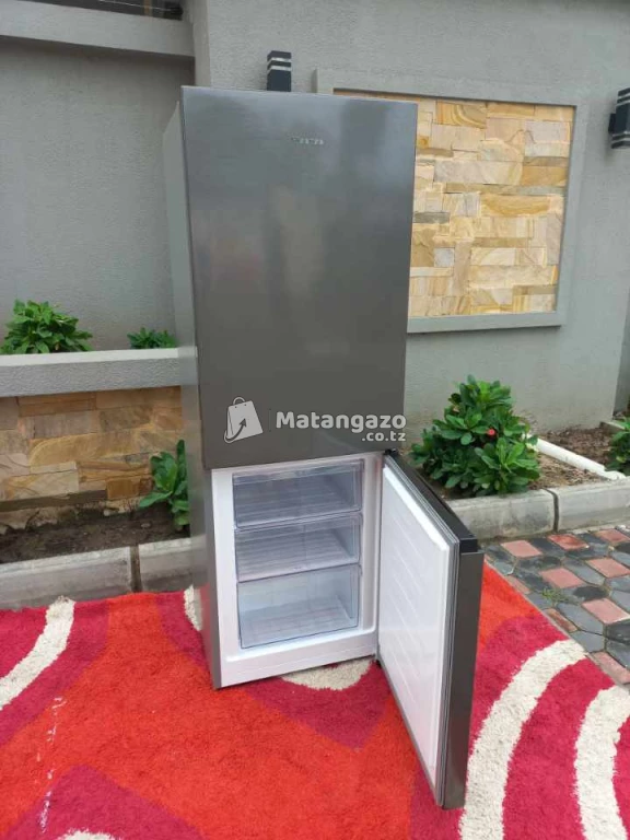 HISENSE FRIDGE 223L