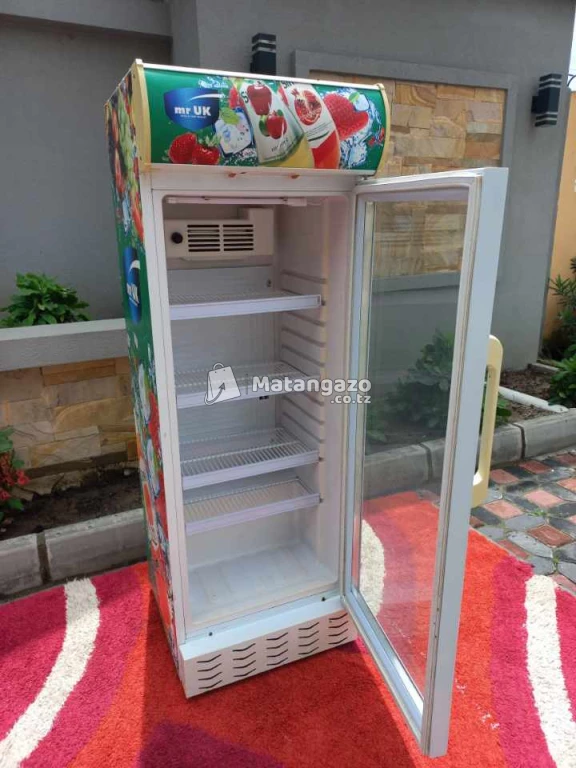 Mr UK Display Fridge 114L