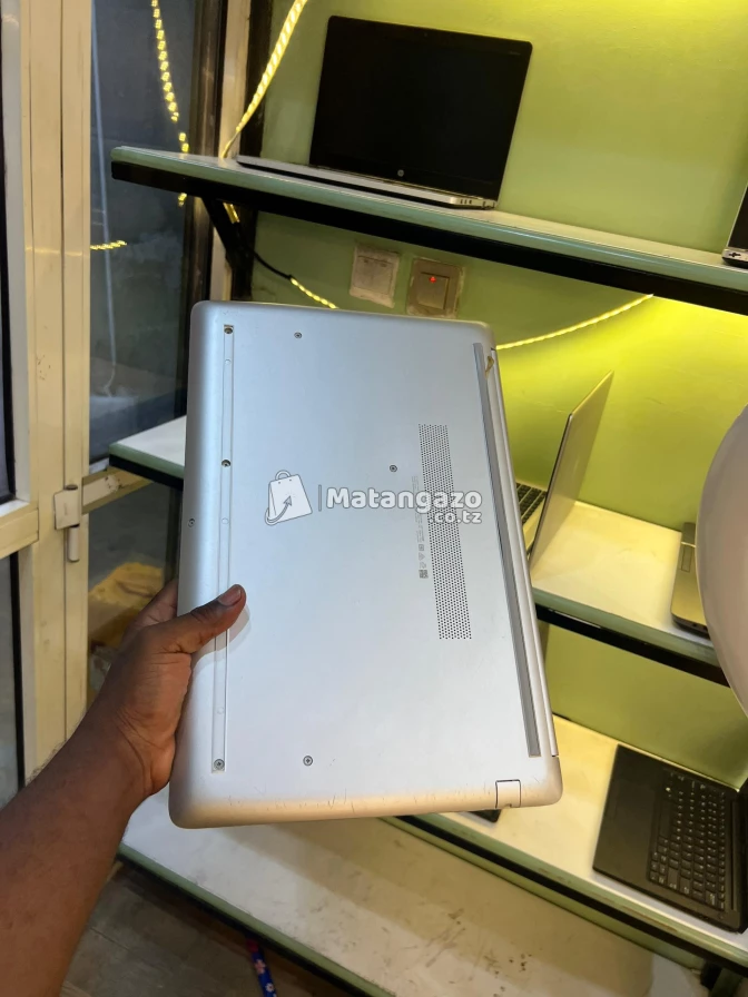Used  HP HP 15  8 GB RAM 256 GB SSD