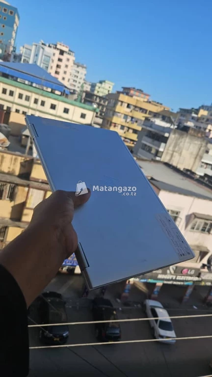 Refurbished  HP HP EliteBook 1040-G4  16 GB RAM 512 GB SSD