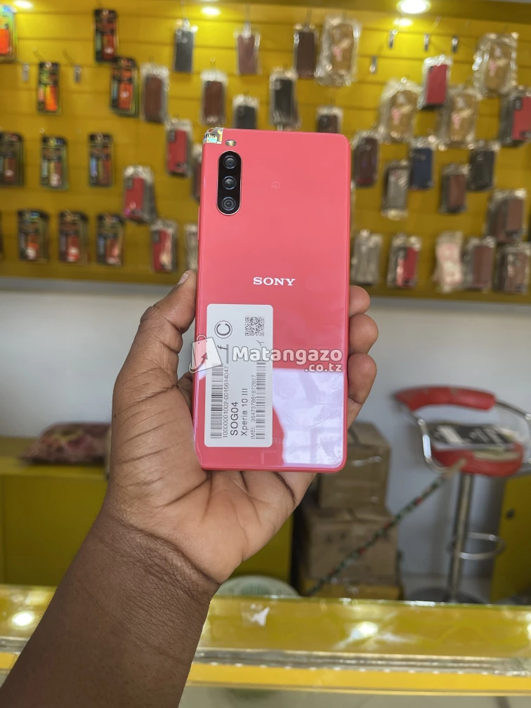  6 GB RAM 128 GB  Red
