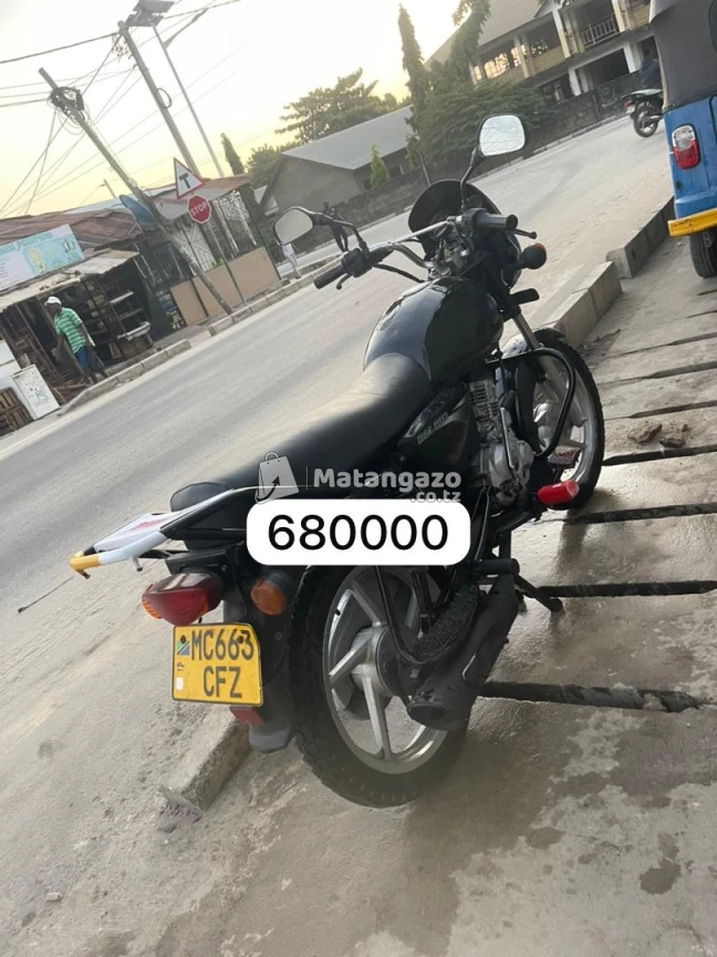 Used Boxer 150 CC Black