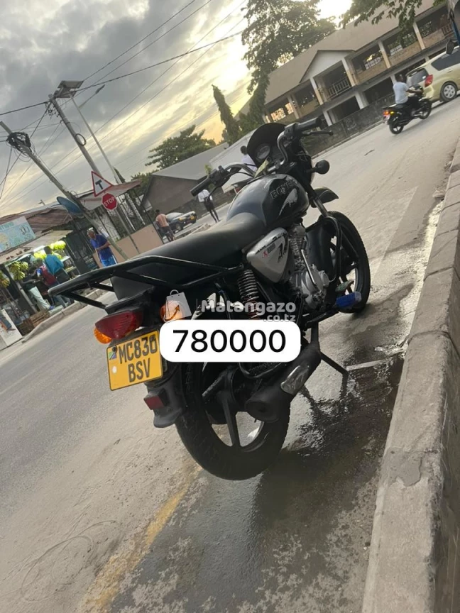 Used Boxer 150 CC Black