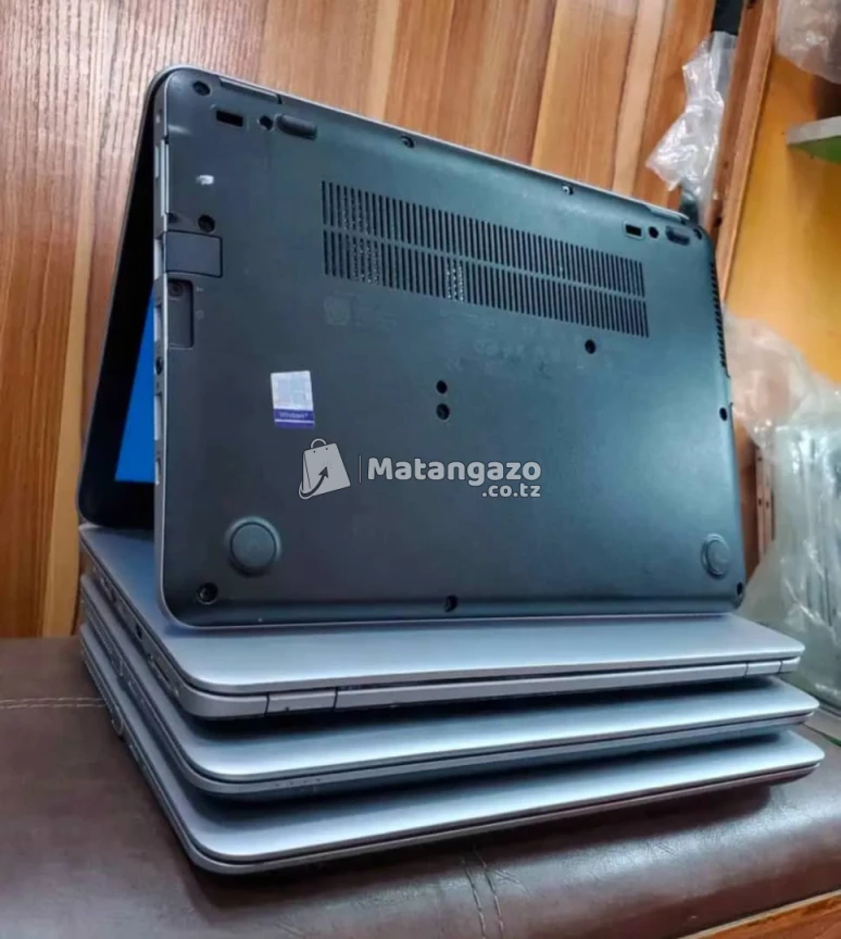 New  HP HP EliteBook 820 G3  8 GB RAM 256 GB SSD