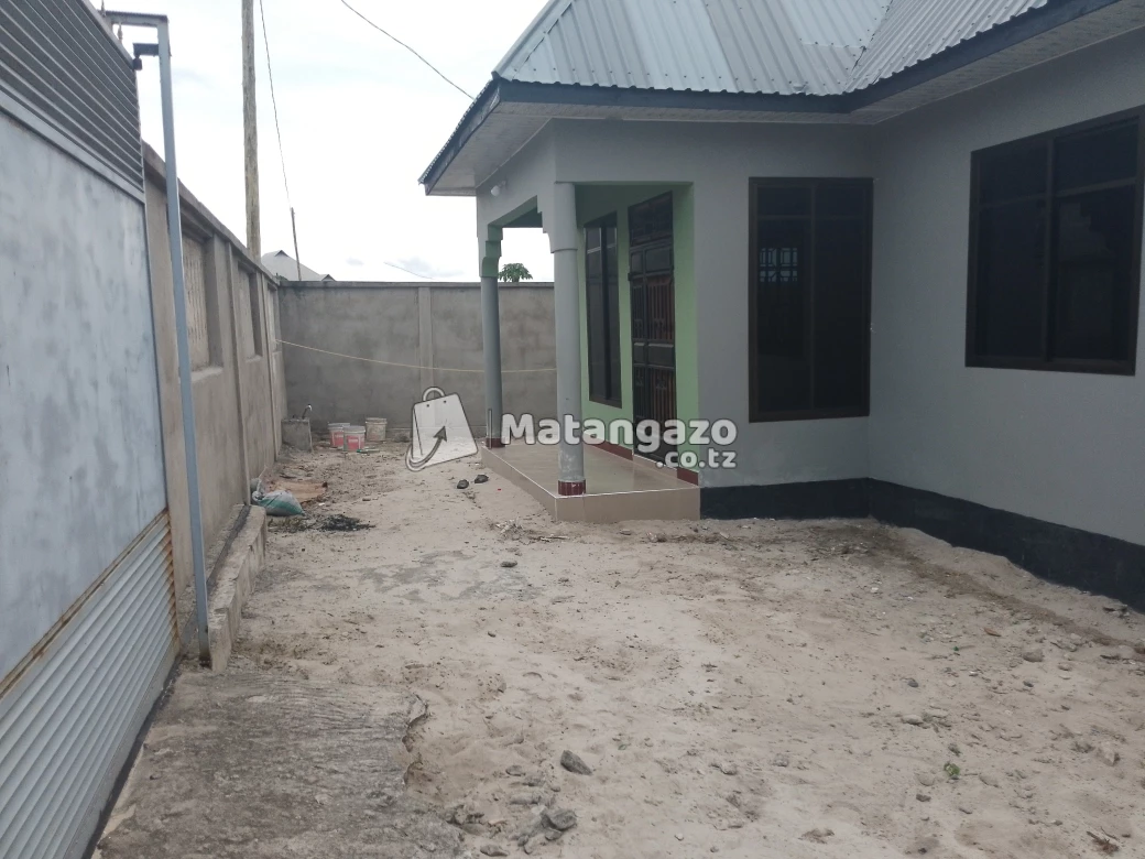 3 Bedroom House for rent at Kitunda Magole