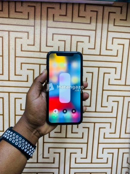 Apple Iphone
11 Pro