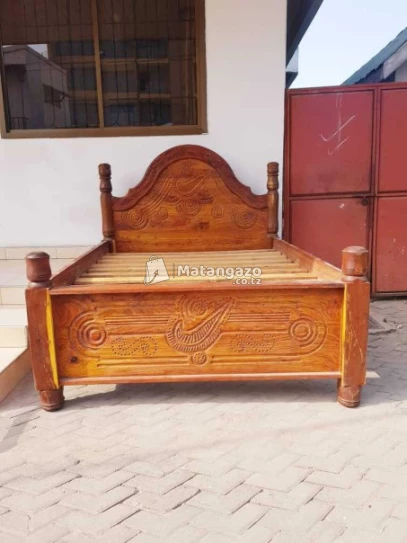 Kitanda Cha Mbao Ngumu Sana 5×6