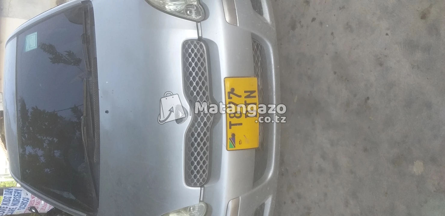 Toyota Vitz 2004