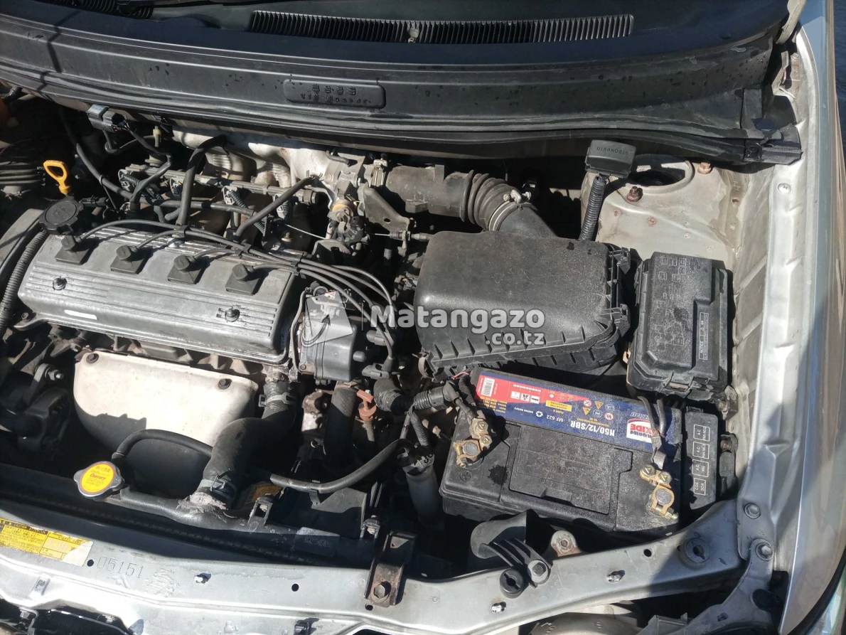 Toyota Corolla Spacio 2003