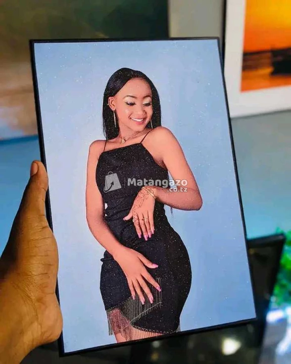 Saa Na Picha Mbao