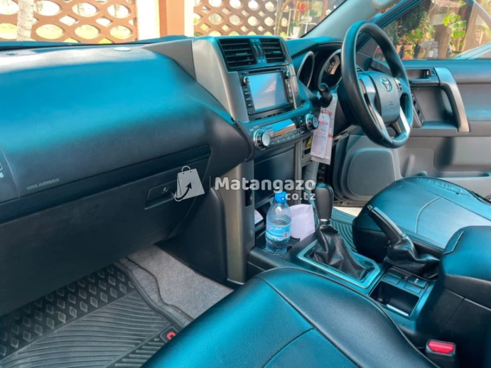 Toyota Land Cruiser Prado 2013