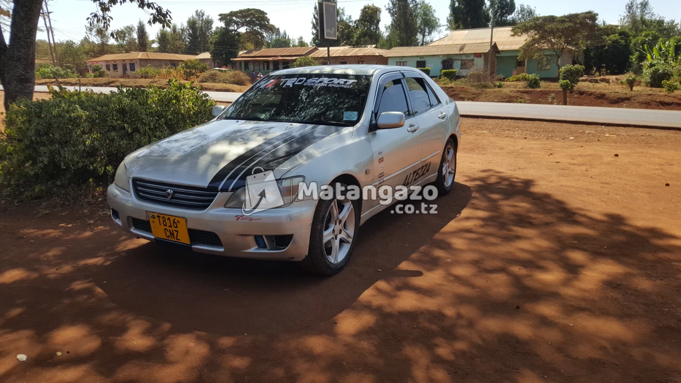 Toyota Altezza 2000