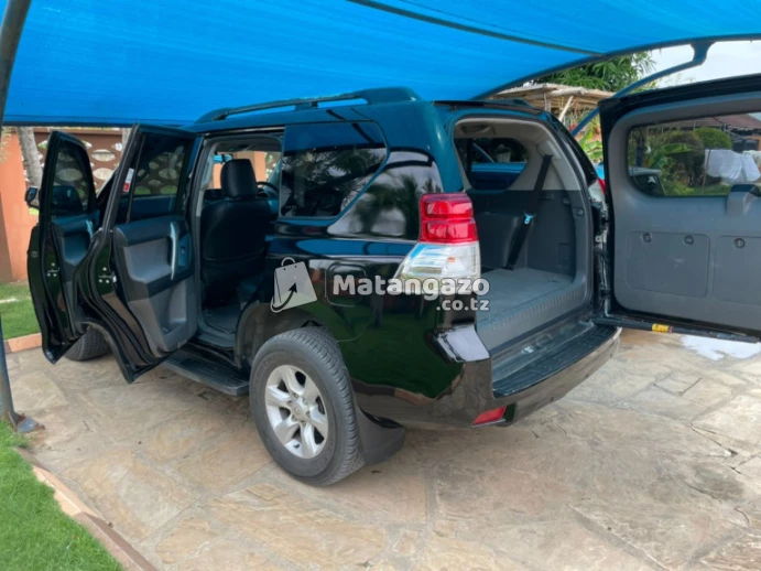 Toyota Land Cruiser Prado 2013