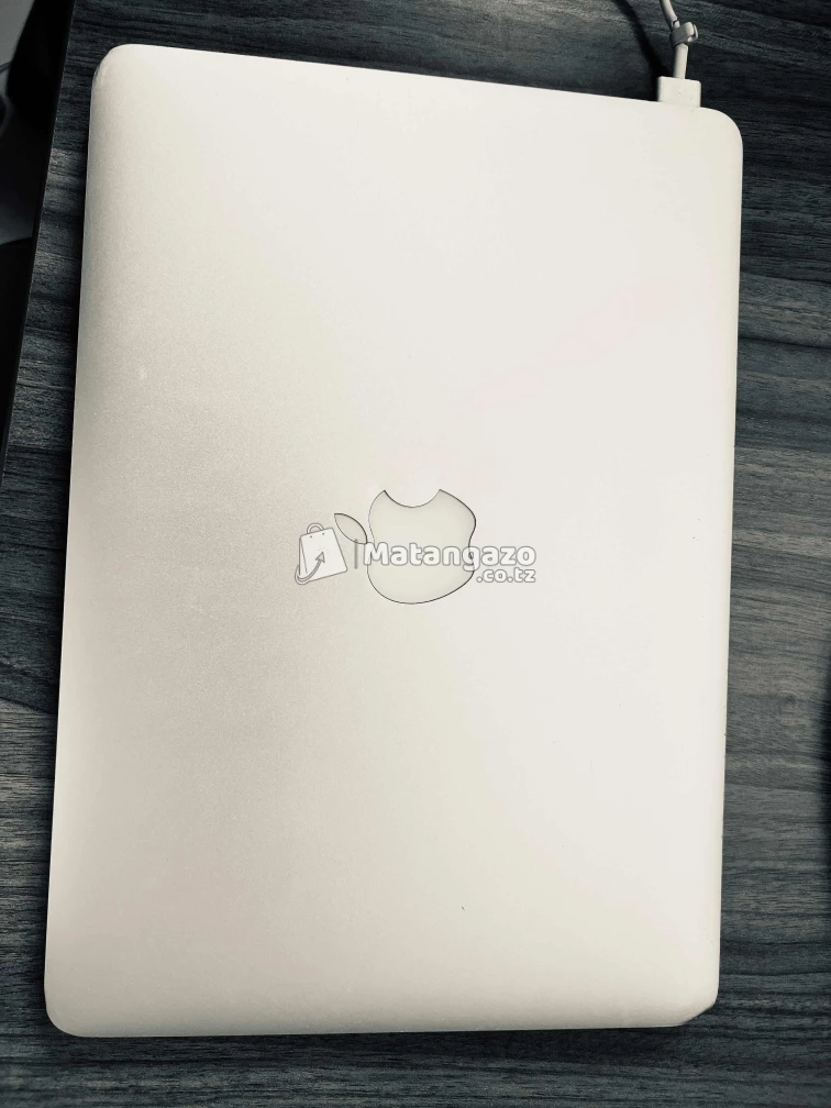Apple Laptop & Computers
