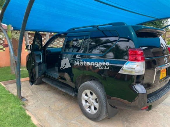 Toyota Land Cruiser Prado 2013