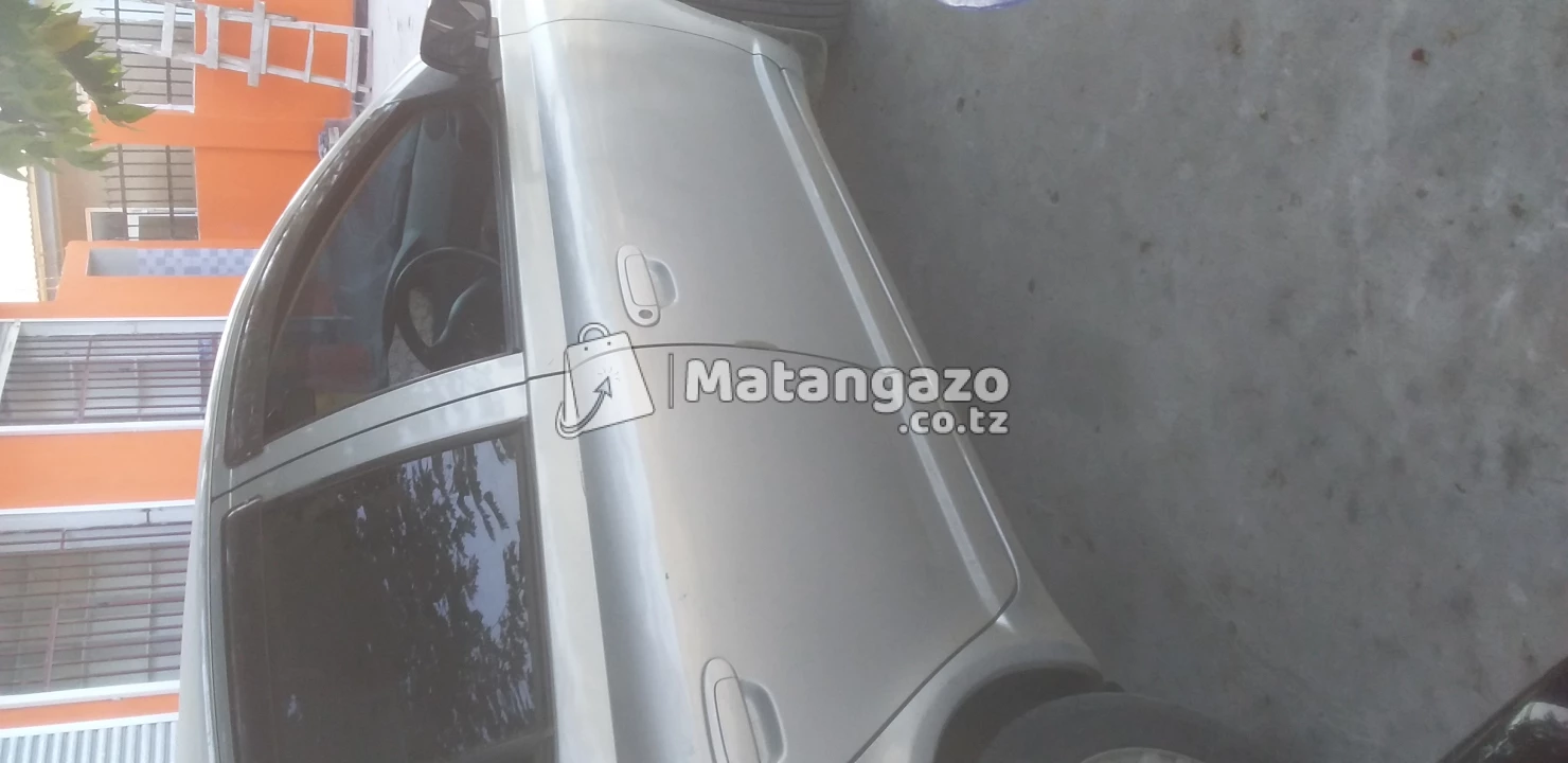 Toyota Vitz 2004