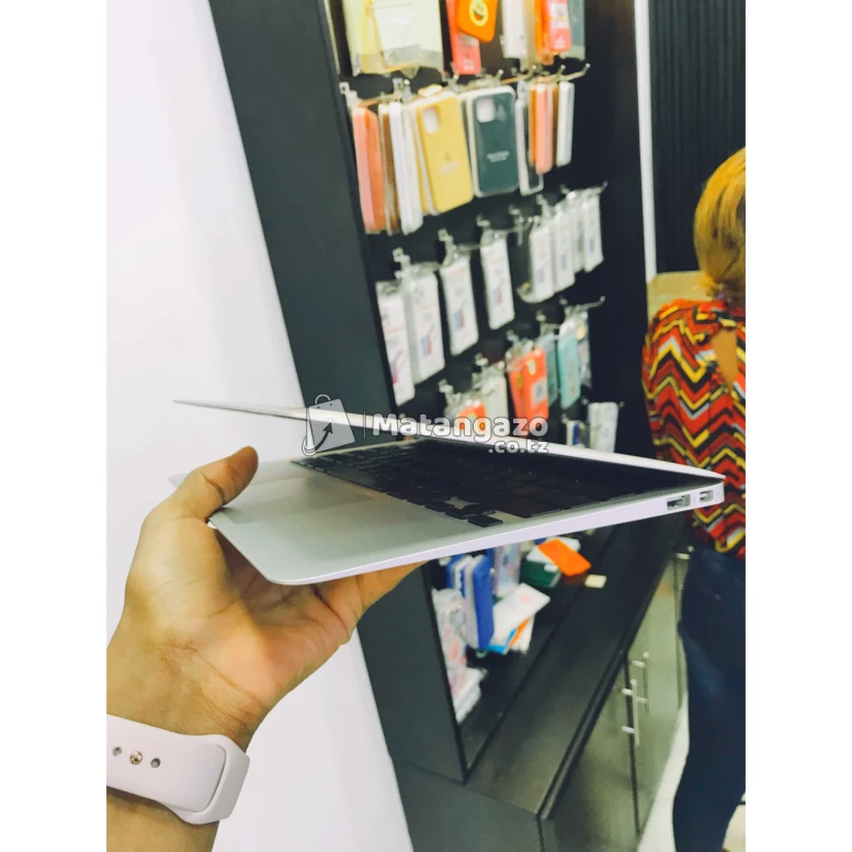 Apple Macbook Air