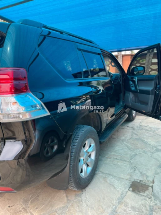 Toyota Land Cruiser Prado 2013