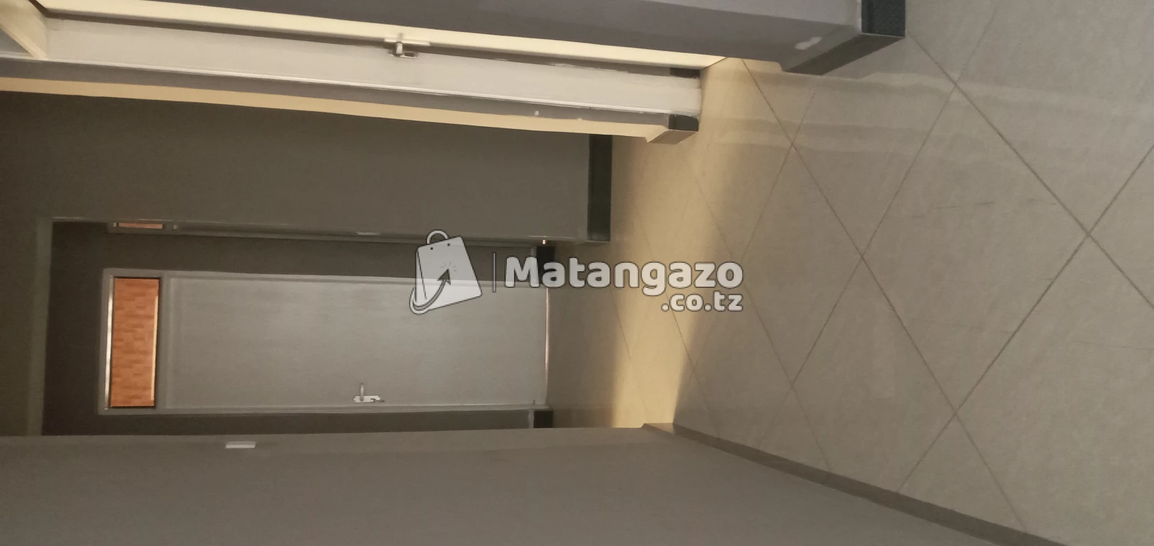 4BEDROOM HOUSE FOR RENT IN MOSHONO