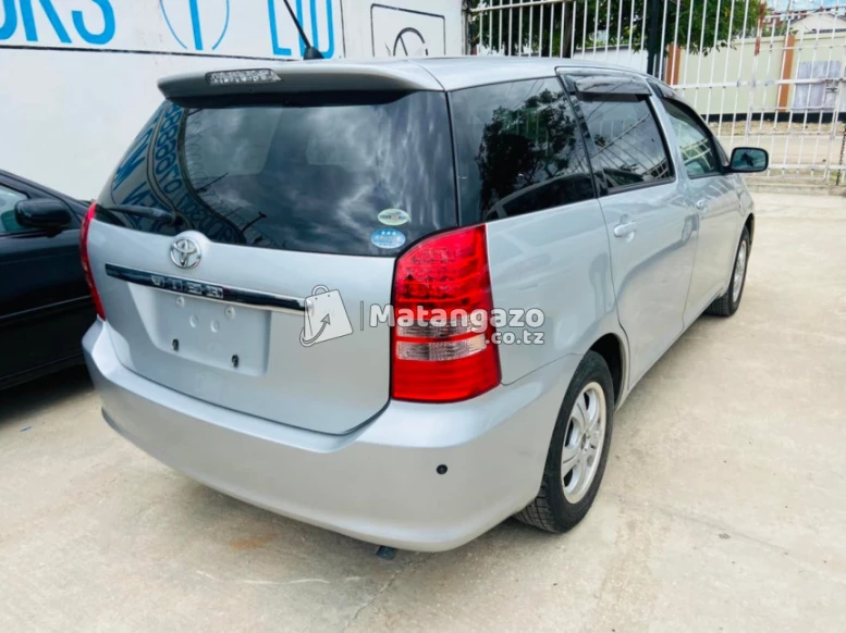 Toyota Wish 2004