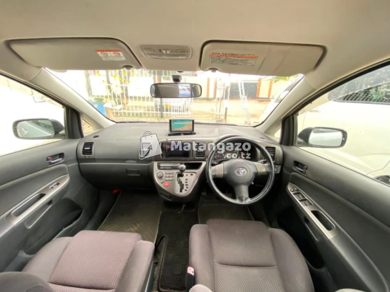 Toyota Wish 2004