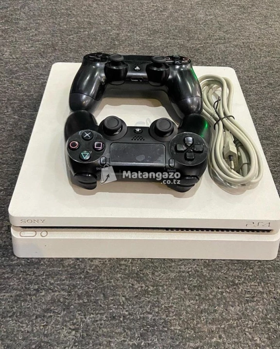 PS4 SLIM