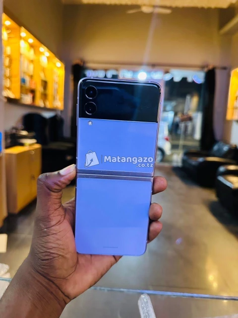  128 GB RAM 8 GB  Blue