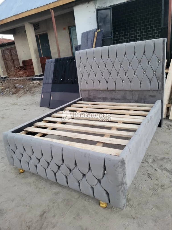 Bedsofa futi tano kwa sita (5X6)