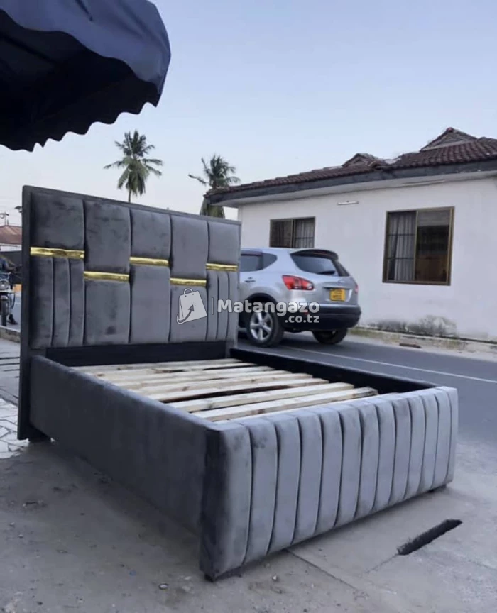 Bedsofa futi tano kwa sita (5X6)