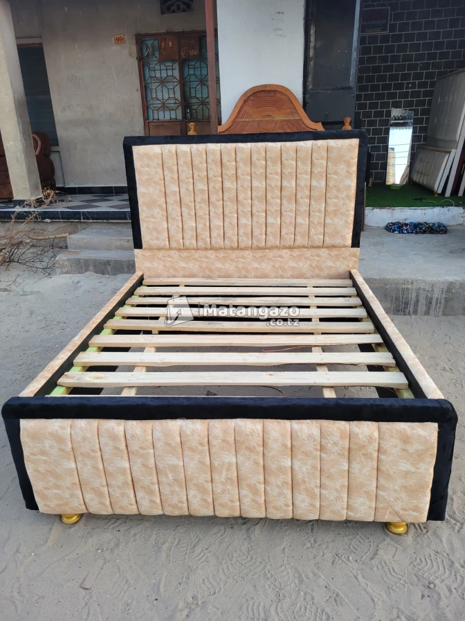 Bedsofa futi tano kwa sita (5X6)